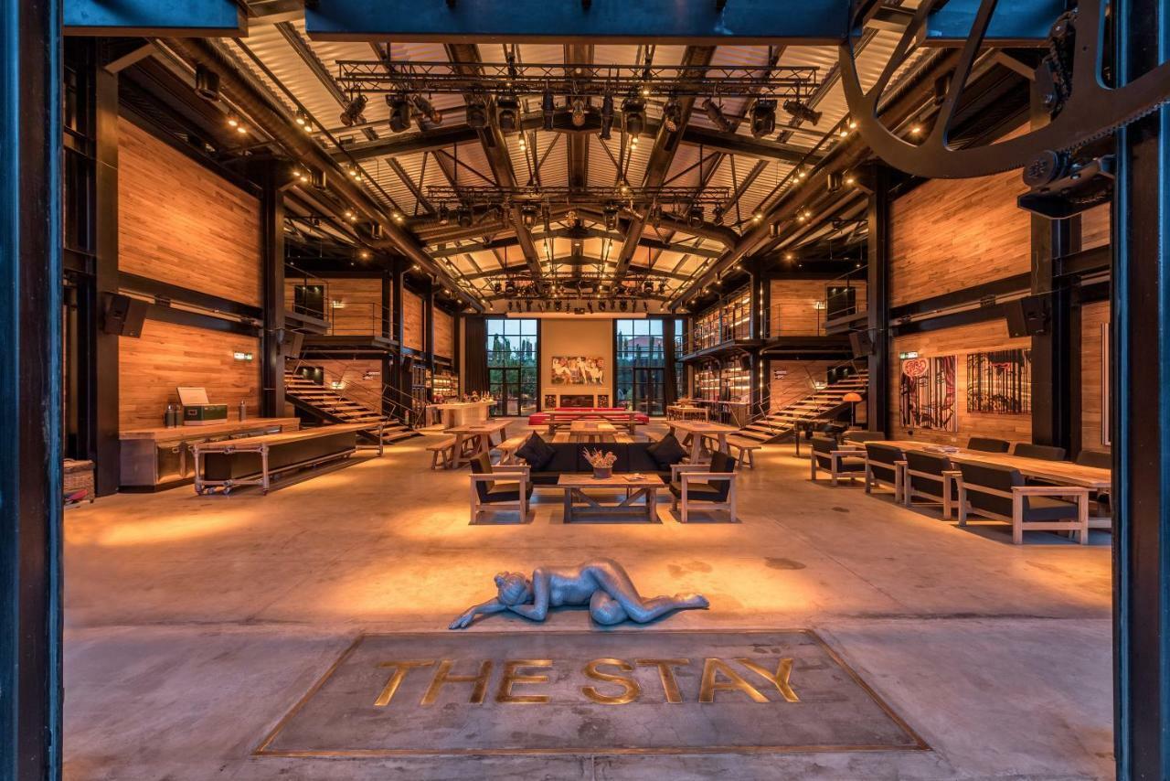Warehouse By The Stay (Adults Only) Алакати Екстериор снимка